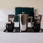 Hotel Leo