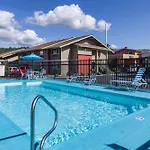 Coachman Inn