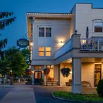 Fairhaven Village Inn
