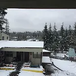 Cascade Inn