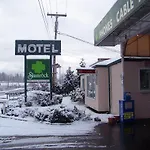 Shamrock Motel
