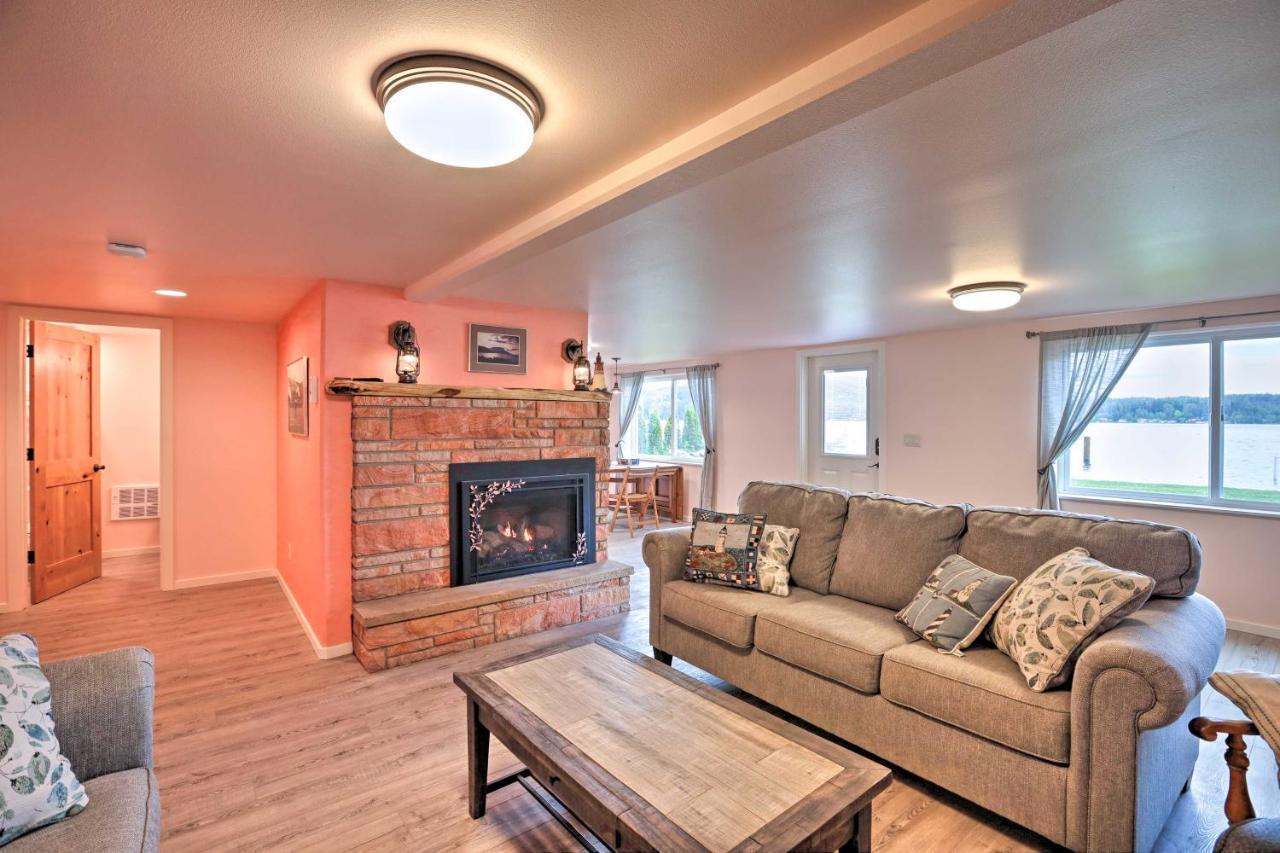 Whatcom House With Boat Dock And Mountain View! Bellingham