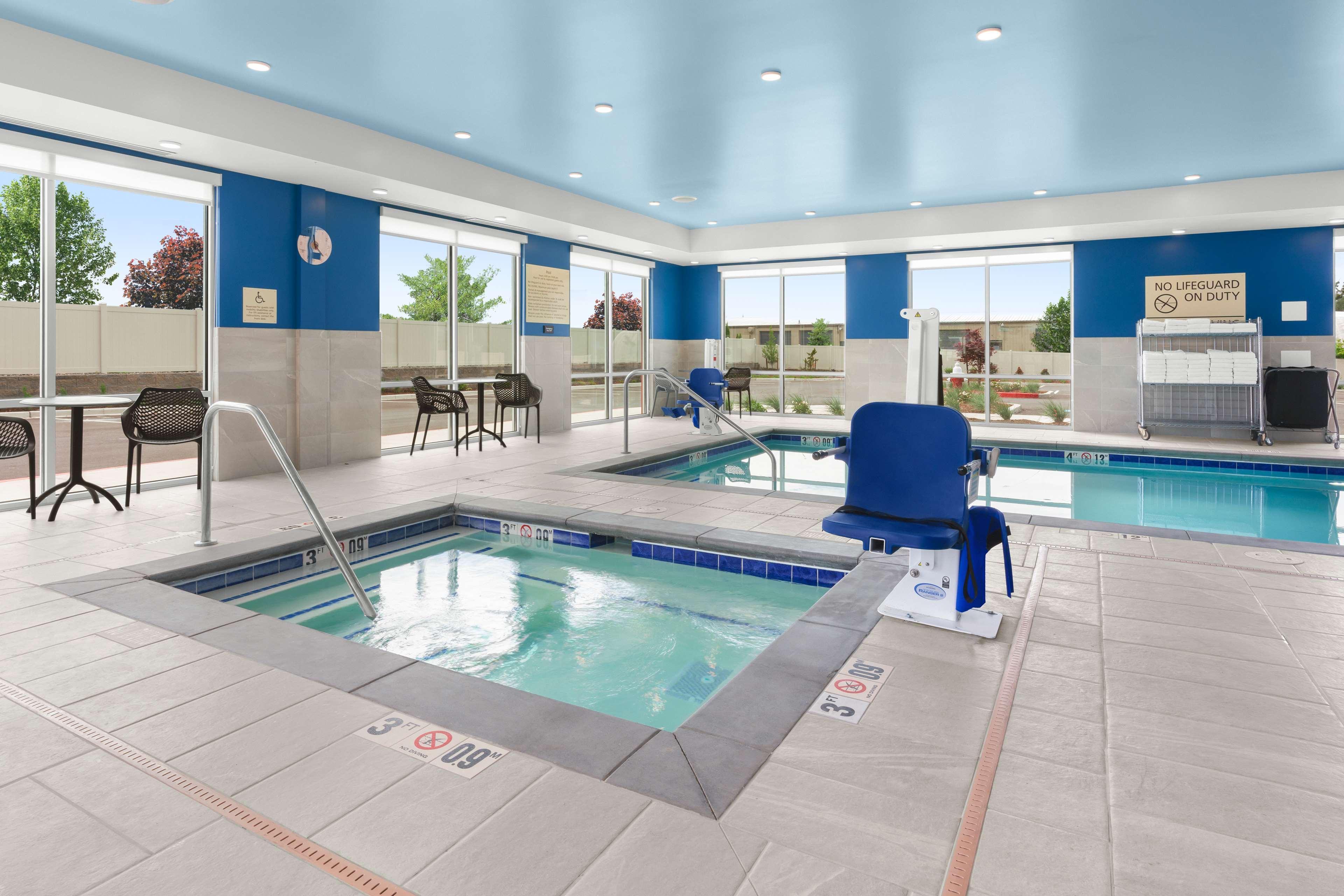 Hampton Airport, Wa 3*