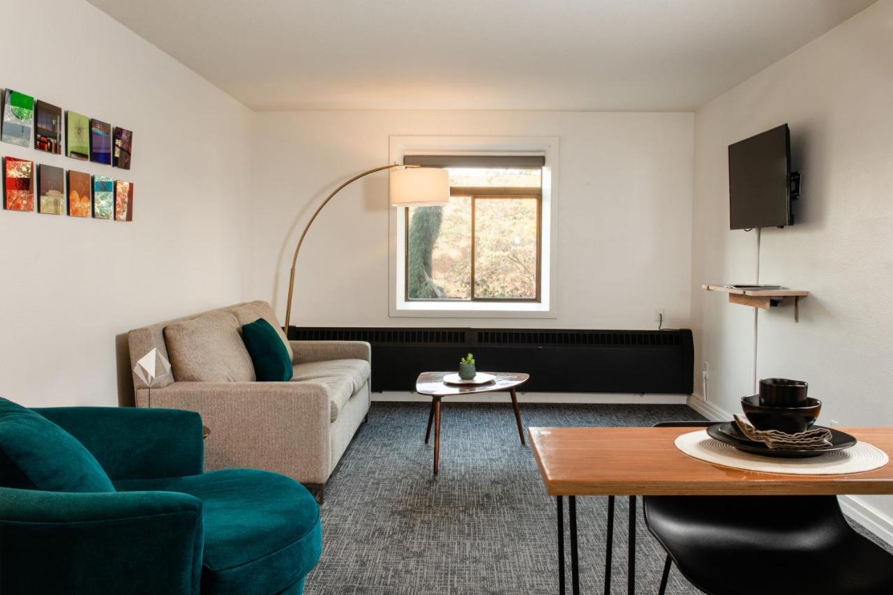 Hotel Leo