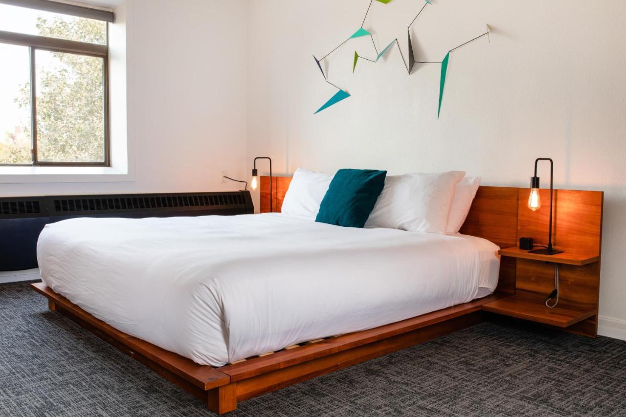 Leo 4* Bellingham