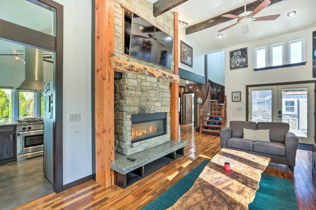 Vacation With Private Deck * Bellingham