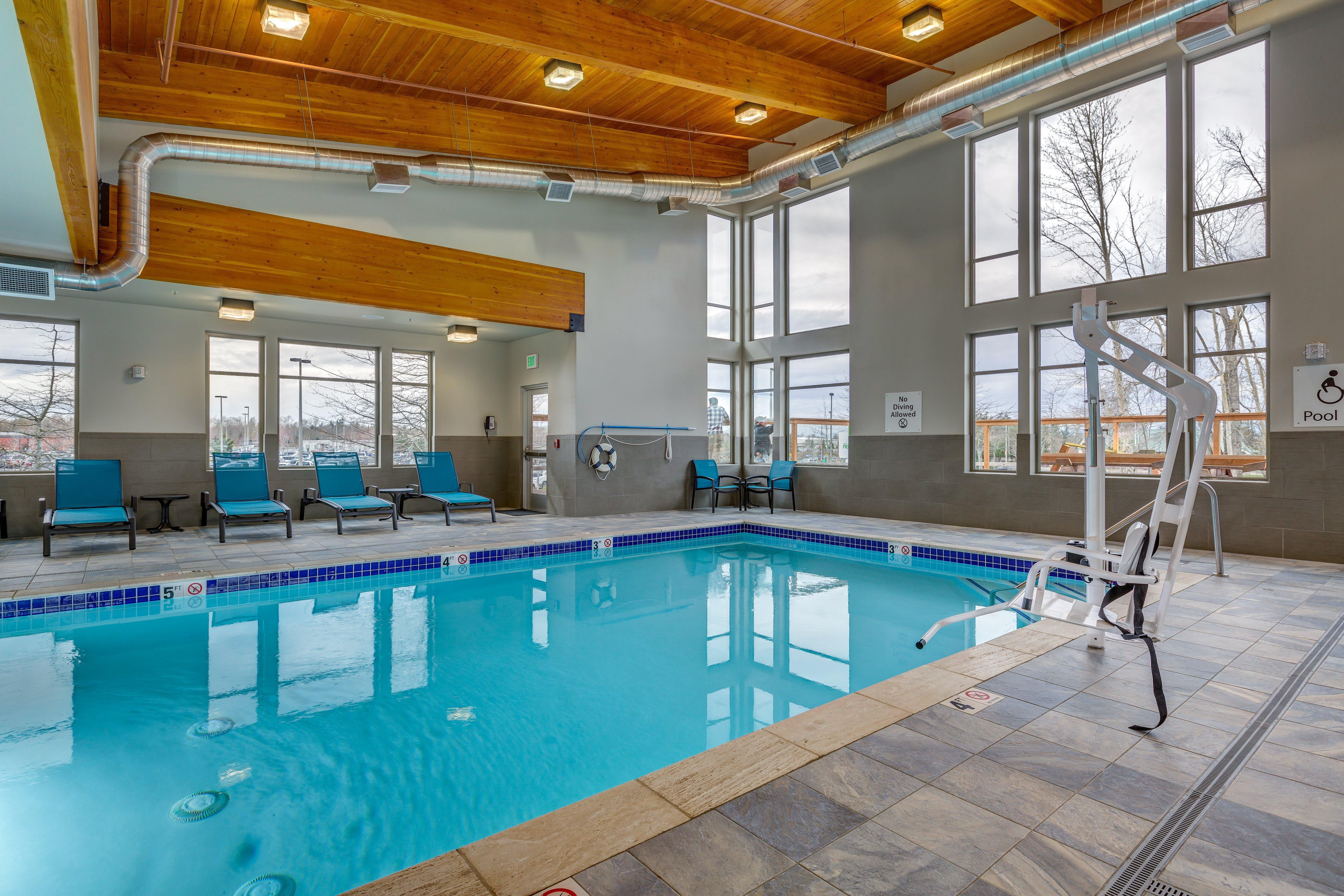 Holiday Inn & Suites Bellingham By Ihg Hotel 3*