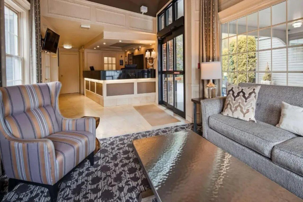 Wingate By Wyndham Heritage Hotel Bellingham
