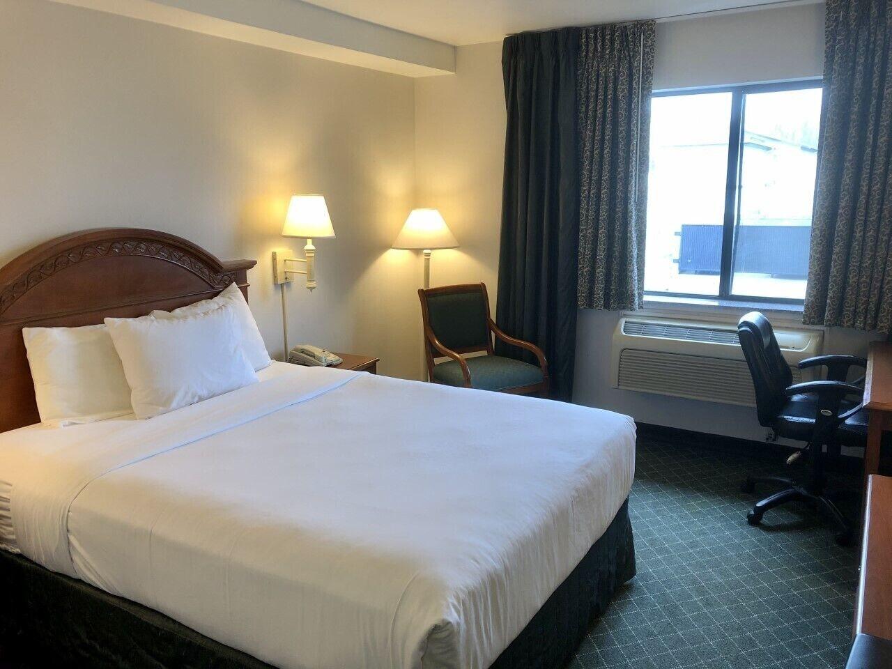Baymont & By Wyndham 2*