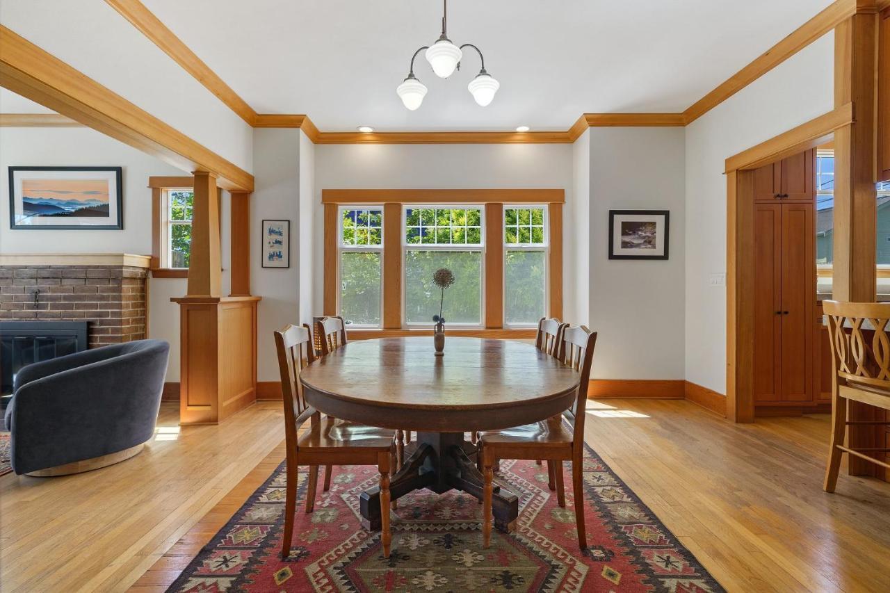 Fountain District Craftsman Holiday home *