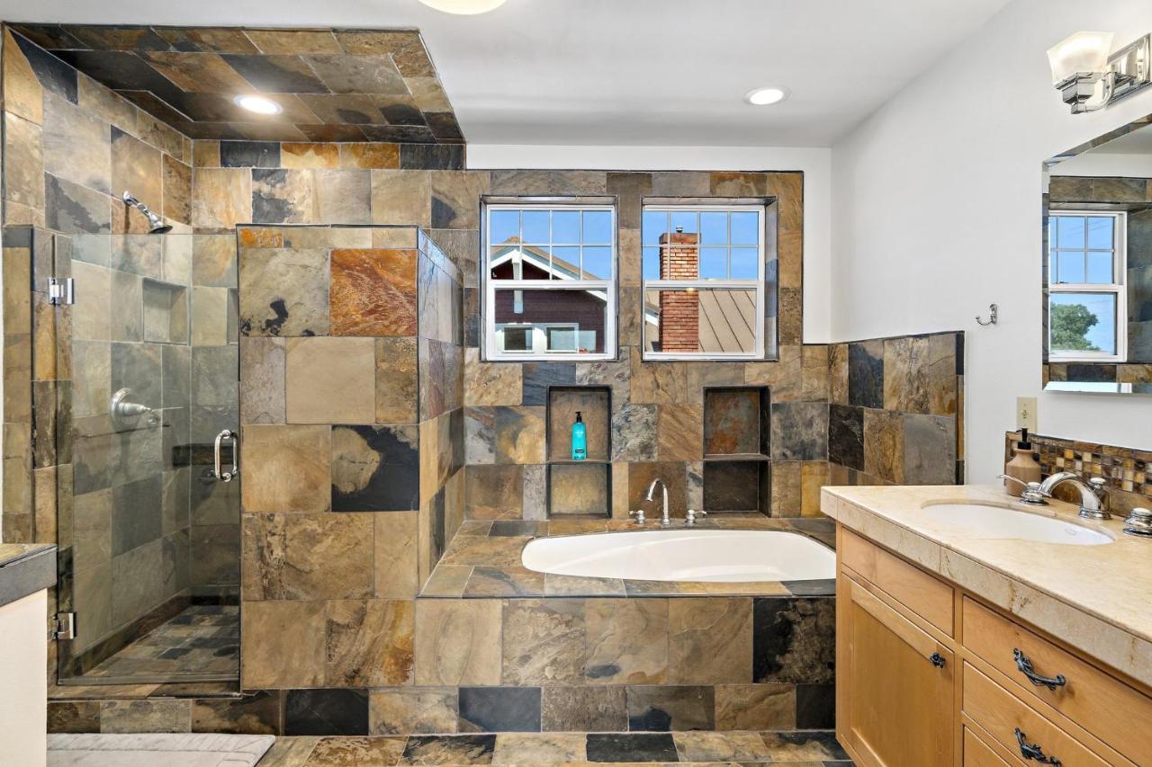 Fountain District Craftsman Holiday home *