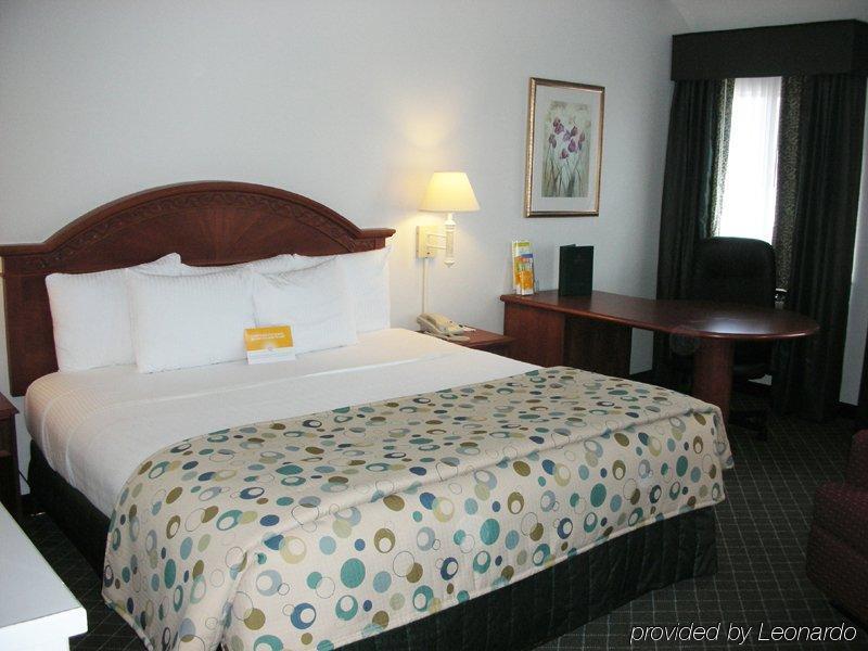 Hotel Baymont & By Wyndham 2*