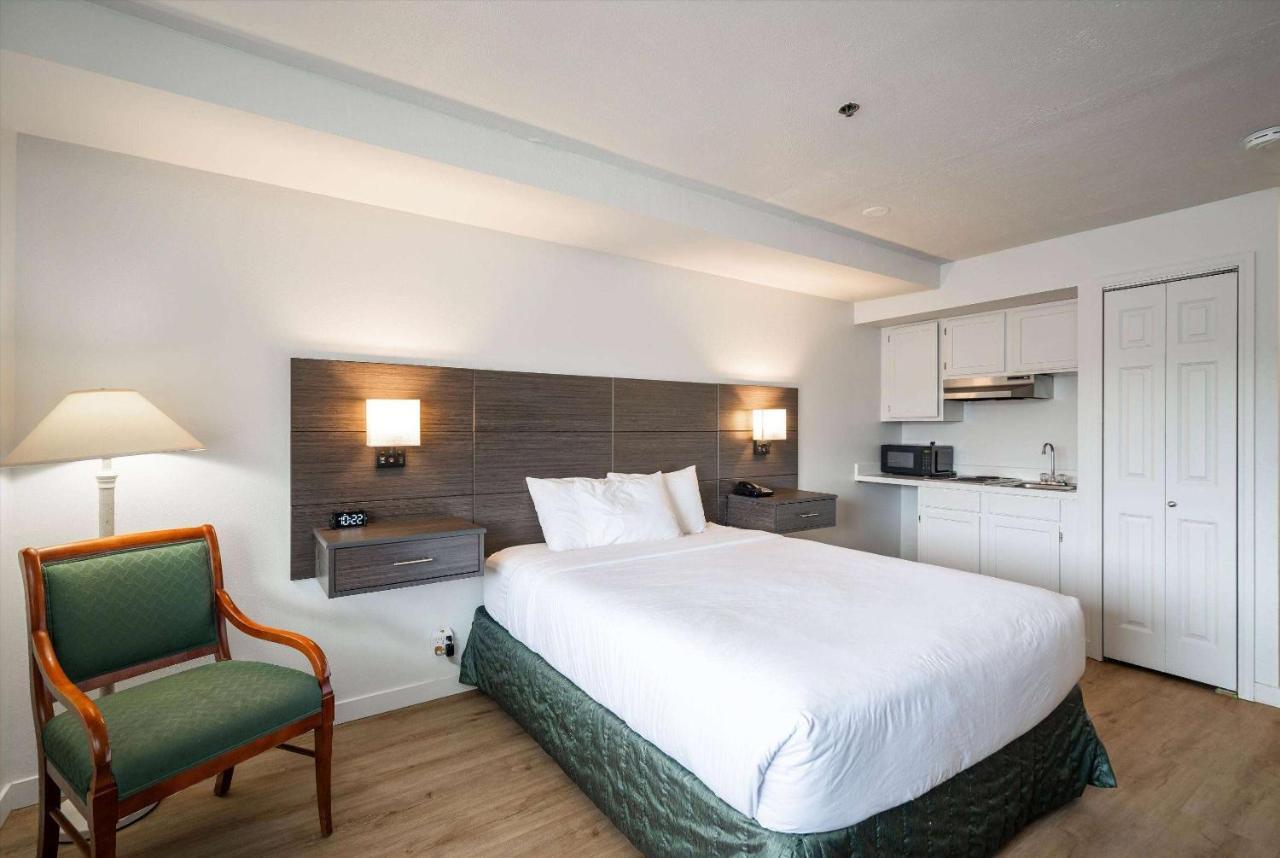 Hotel Baymont & By Wyndham
