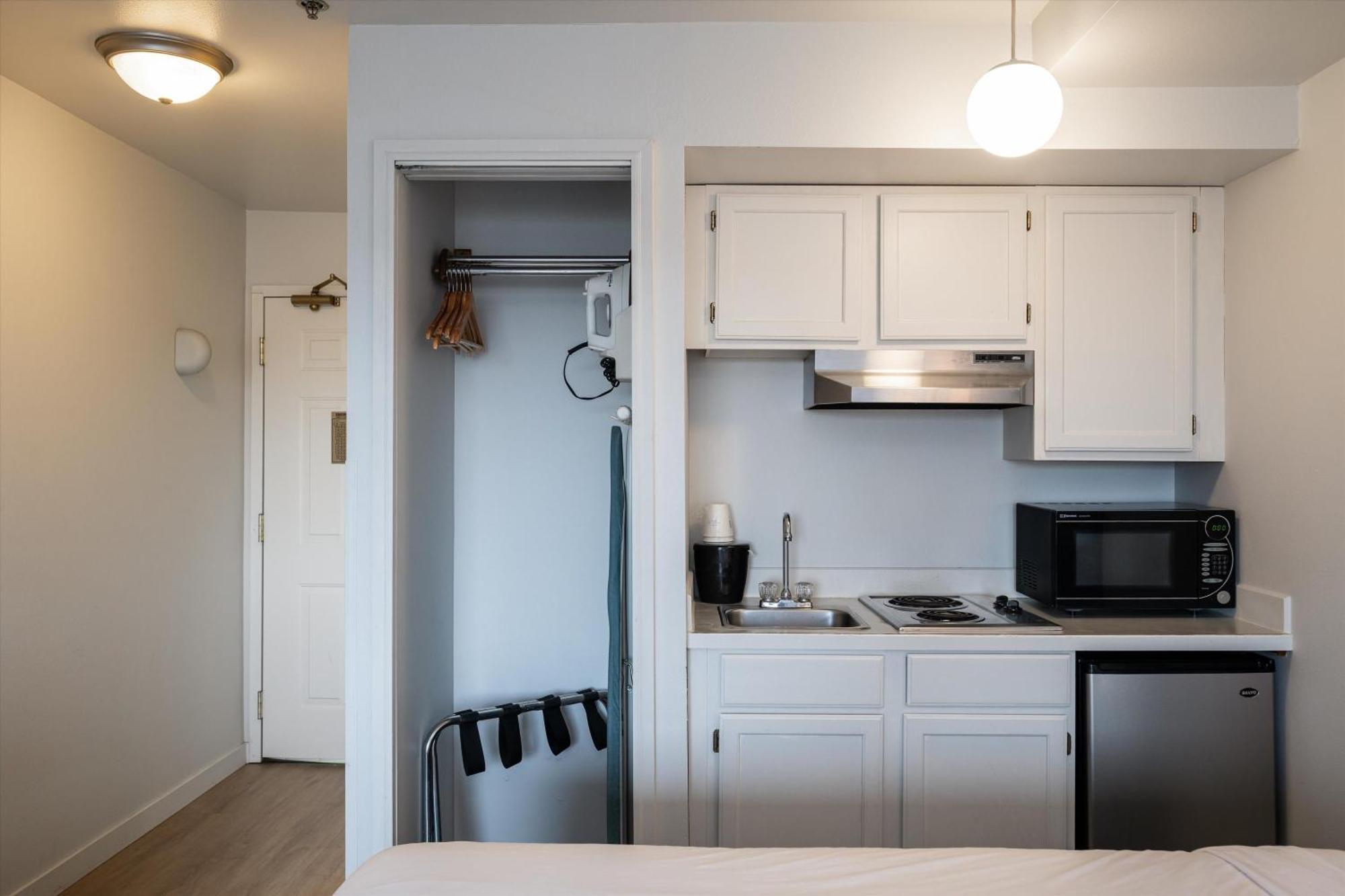 Baymont & By Wyndham Hotel Bellingham