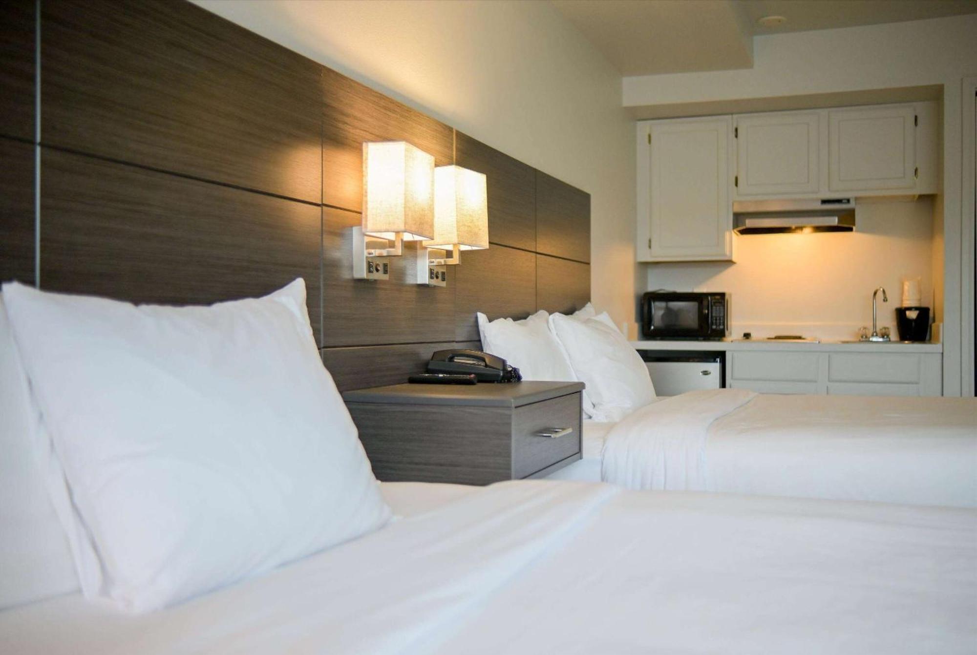 Baymont & By Wyndham Hotel