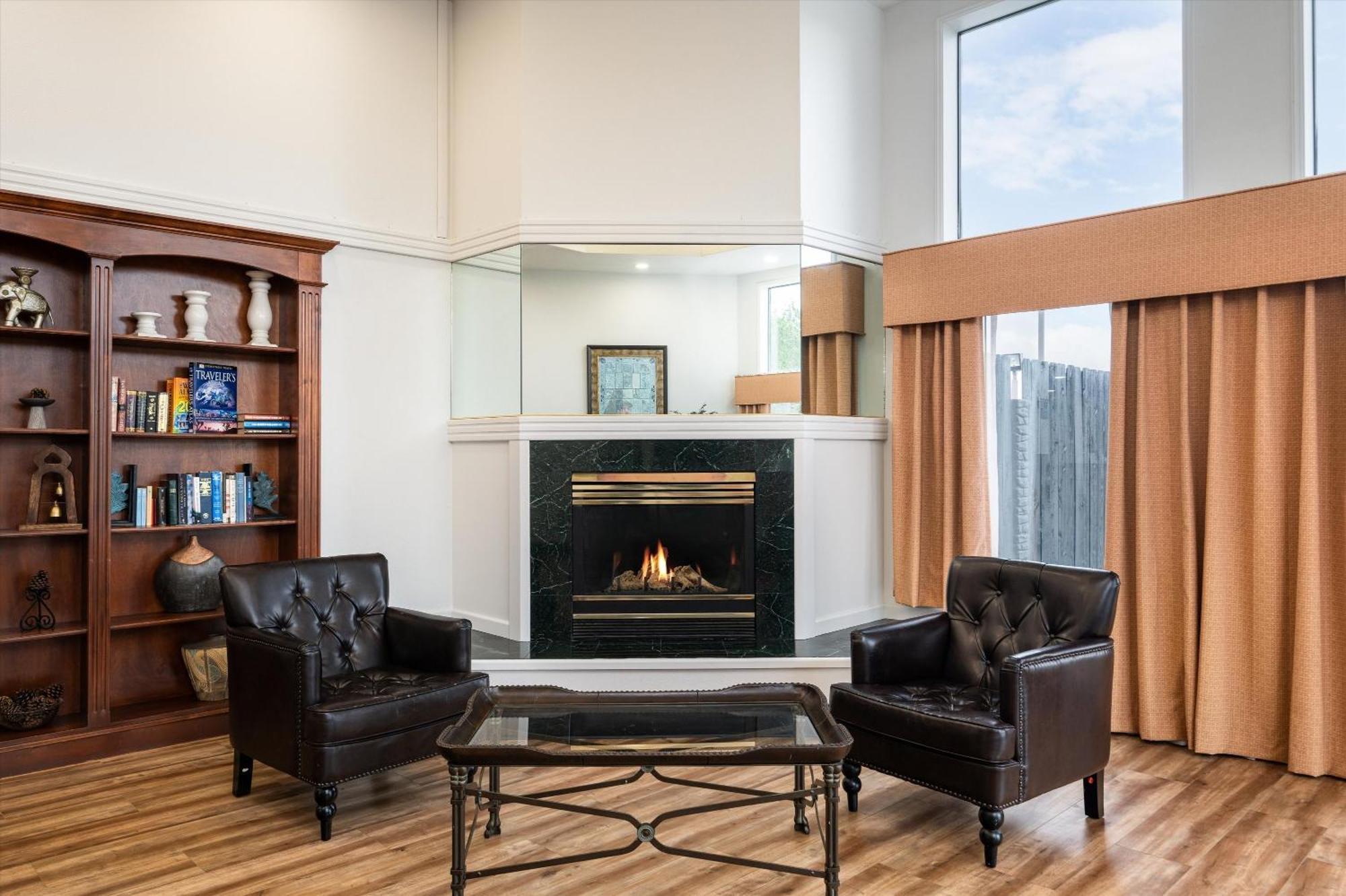 Hotel Baymont & By Wyndham 2*