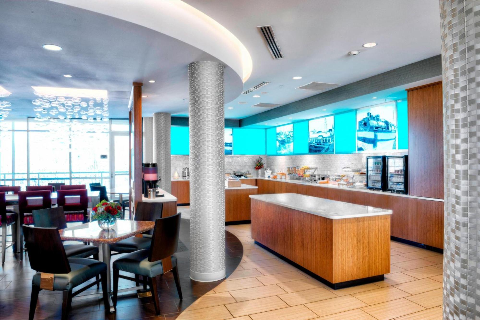 Hotel Springhill By Marriott