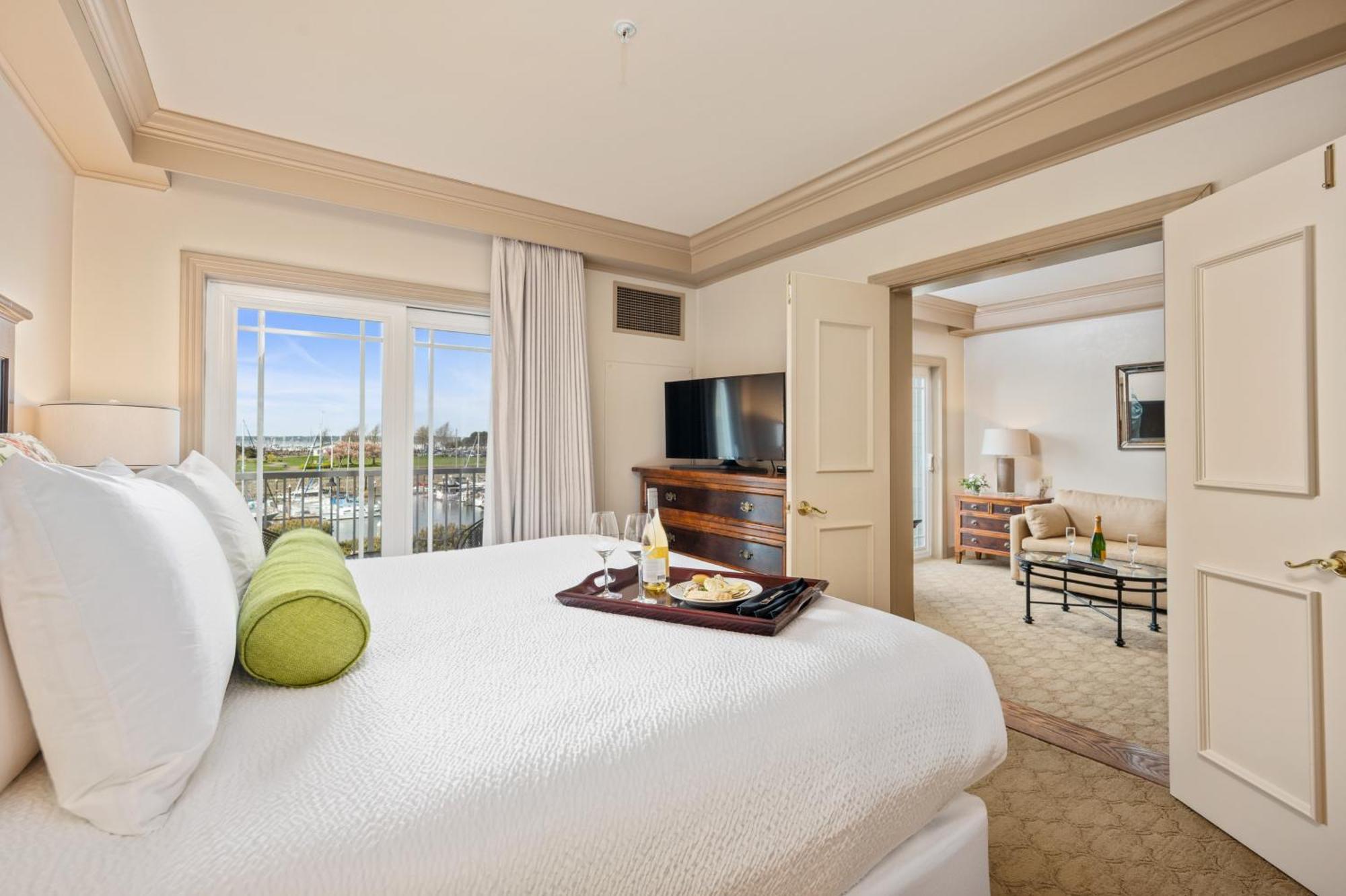 Bellwether On Bay Hotel 4*