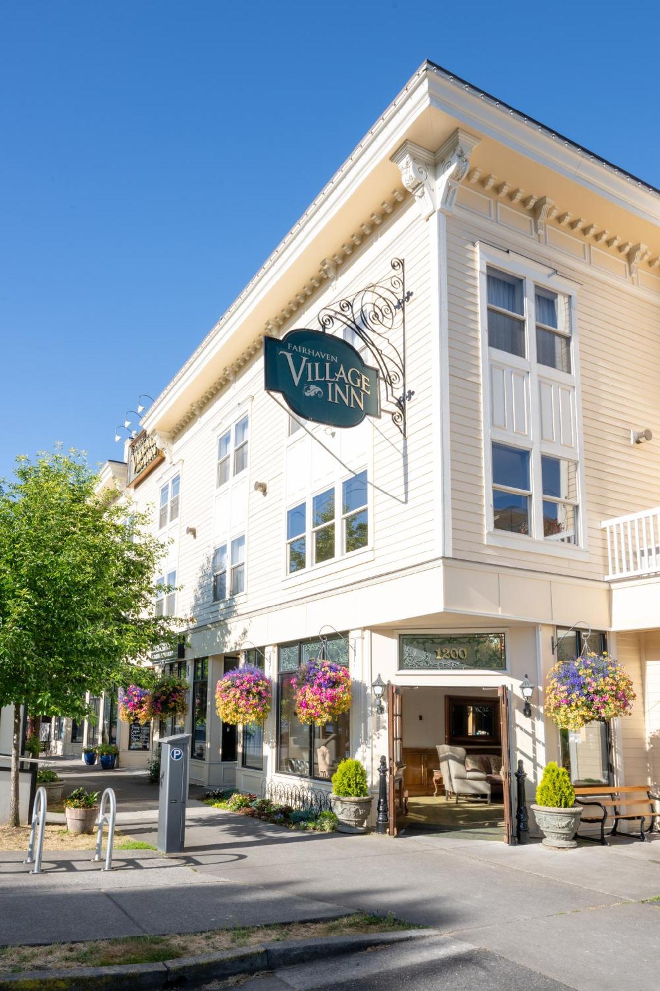 Hotel Fairhaven Village 3*