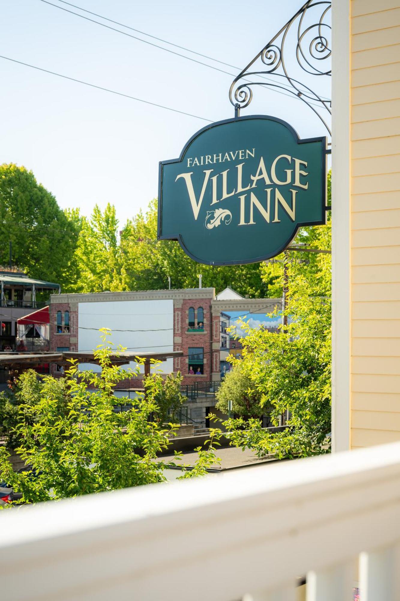 Hotel Fairhaven Village
