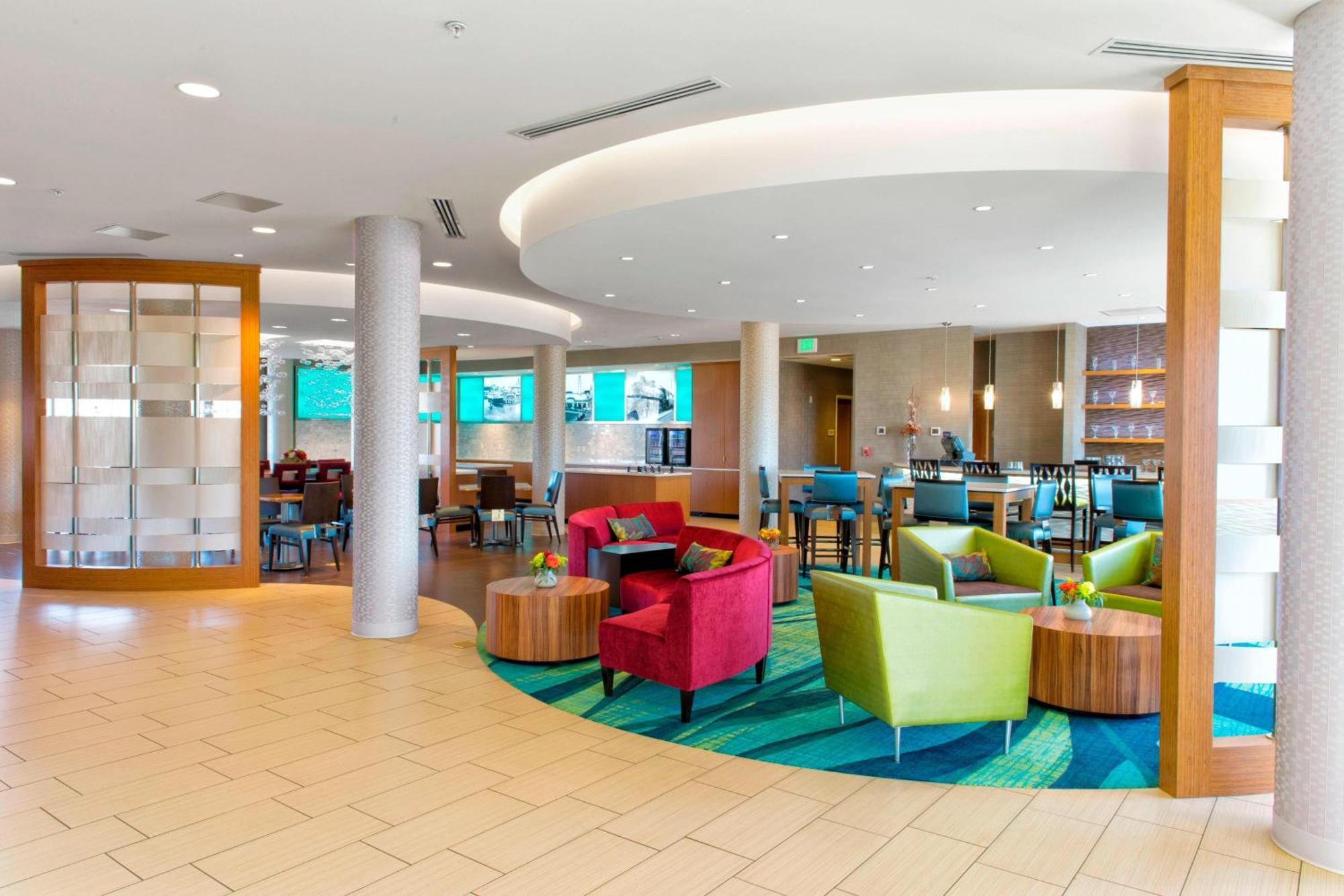 Hotel Springhill By Marriott 3*
