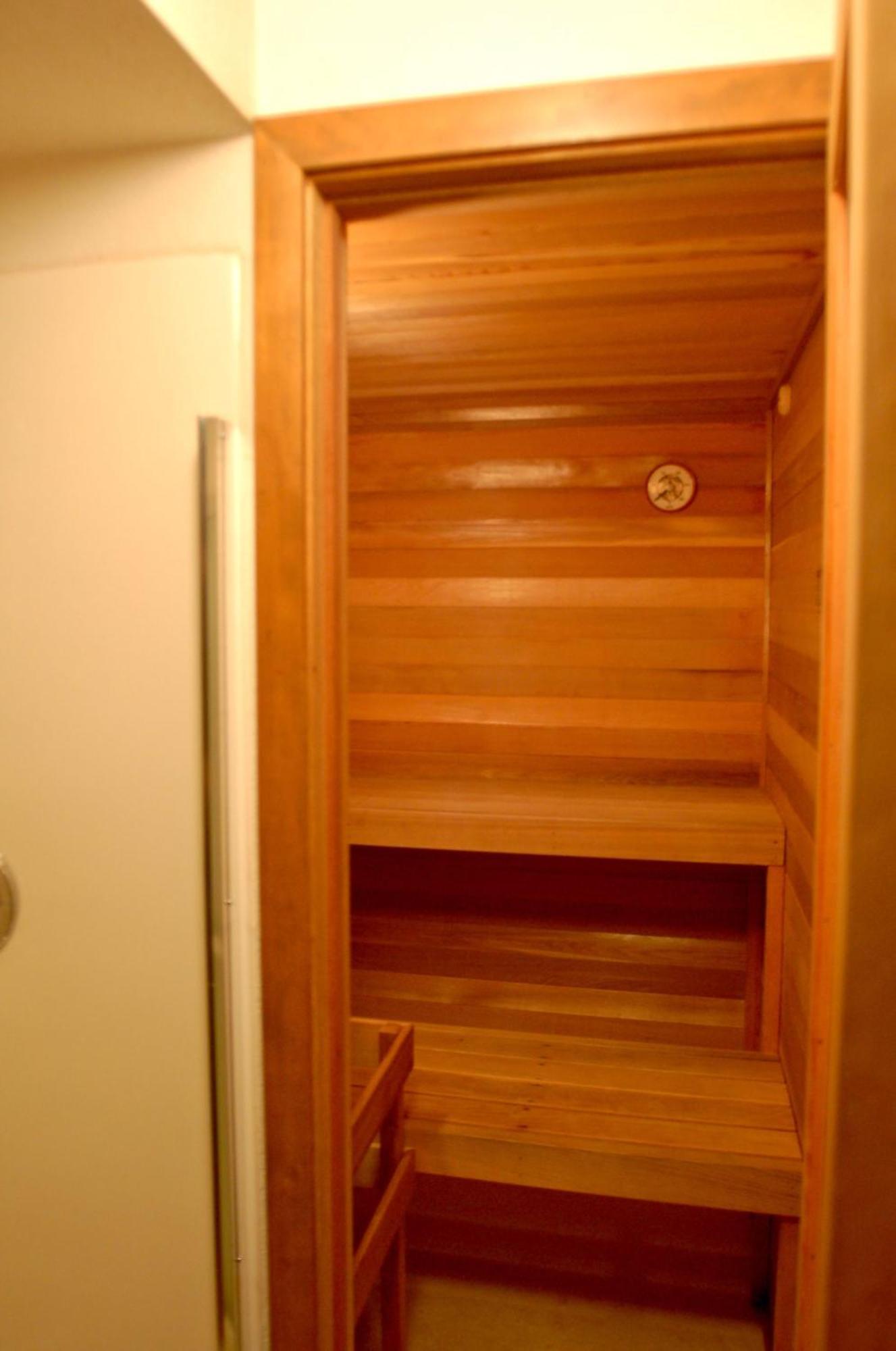Snowater 84 - Large With Private Sauna And Soaker Tub * Bellingham