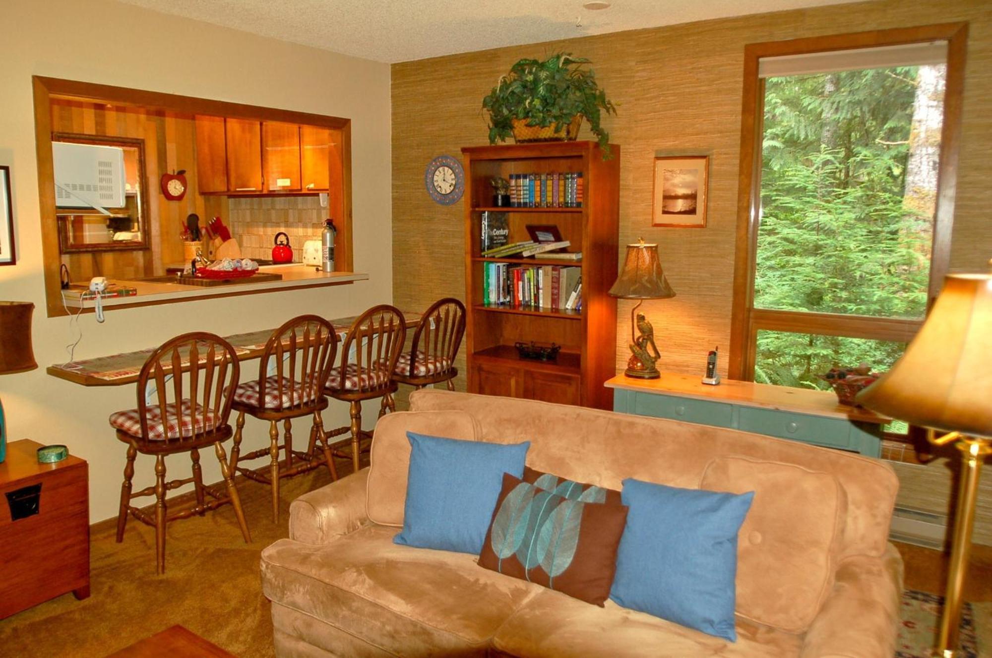 Snowater 84 - Large With Private Sauna And Soaker Tub * Bellingham