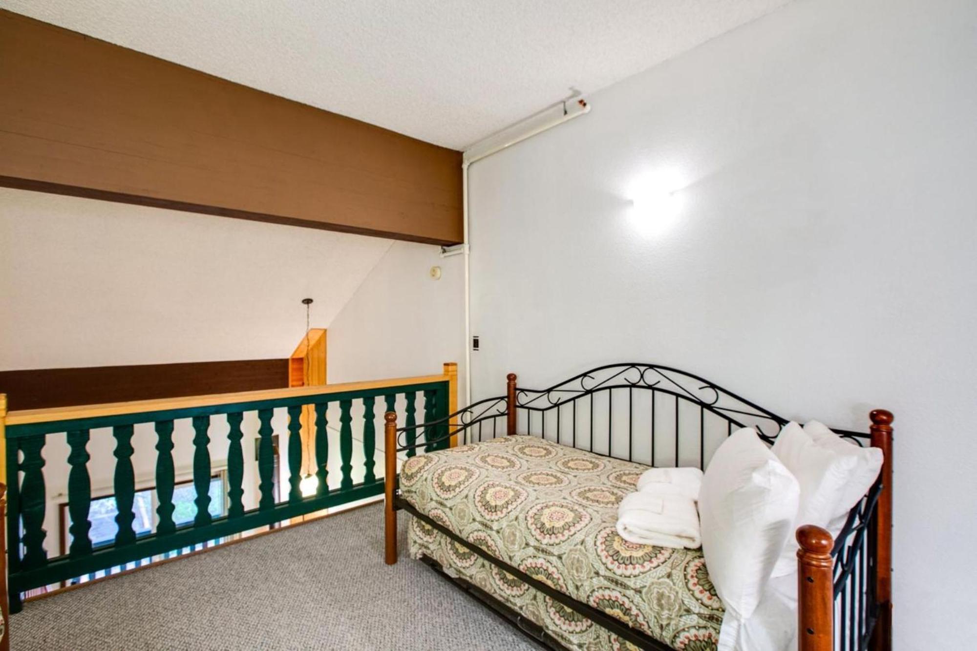 Snowline - 56 - Sleeps 4 - Close To Mt Baker Free Wifi *