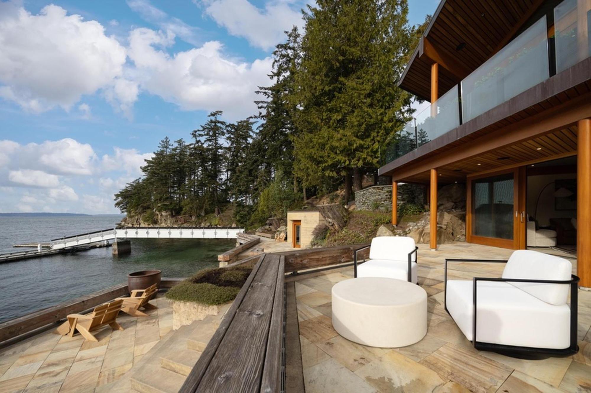 Villa Chuckanut Point Bellingham