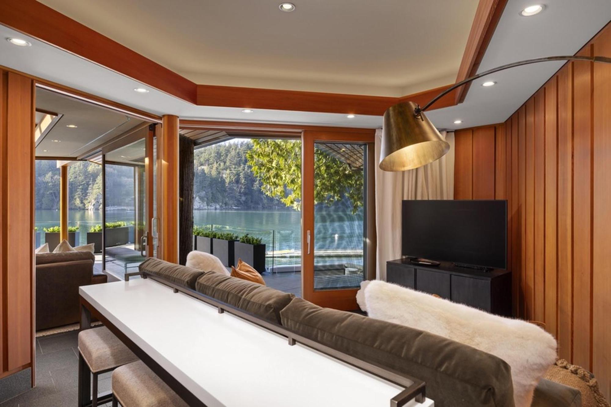 Chuckanut Point Villa