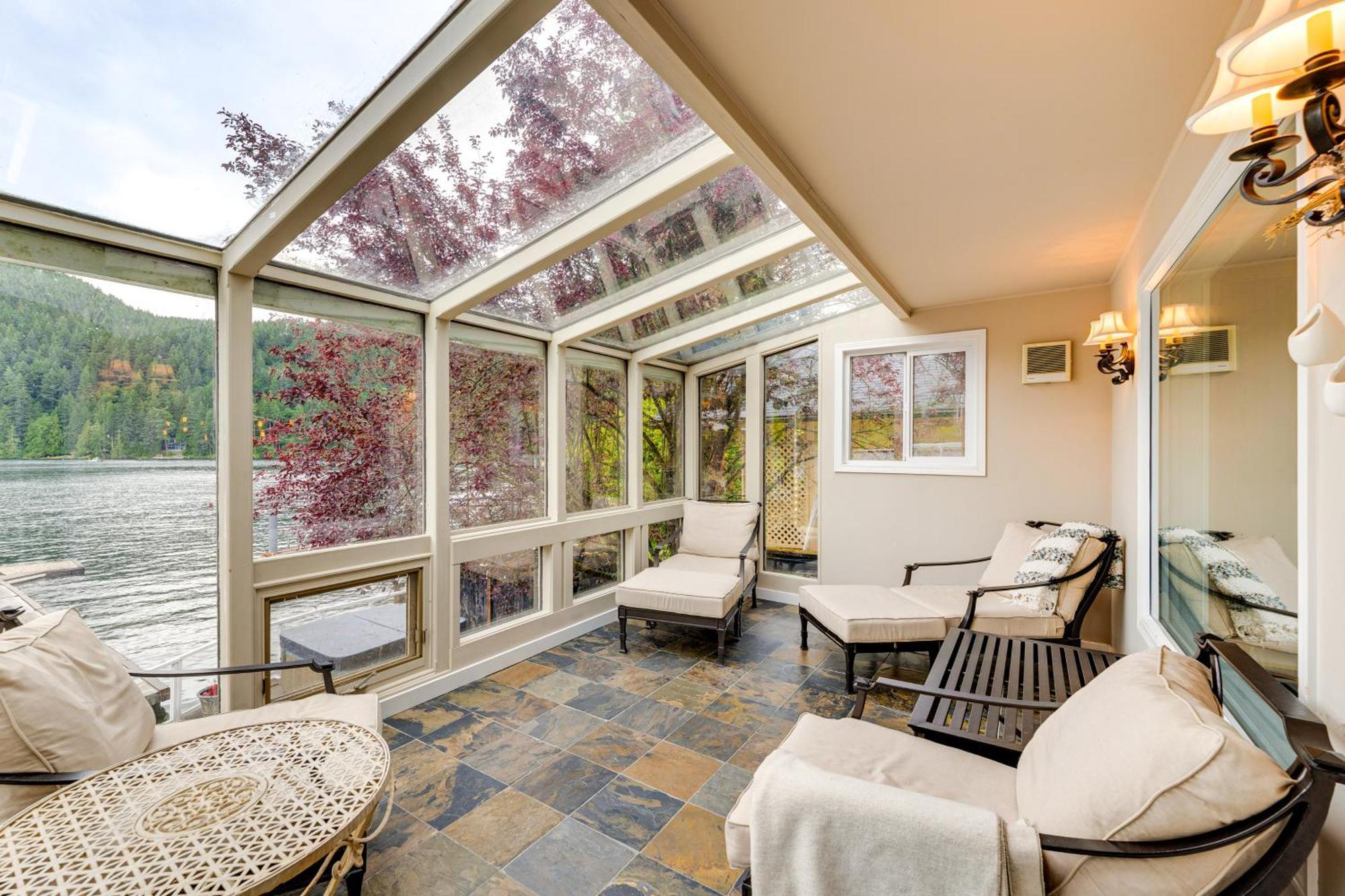 Waterfront On Samish With Hot Tub And Dock! Bellingham