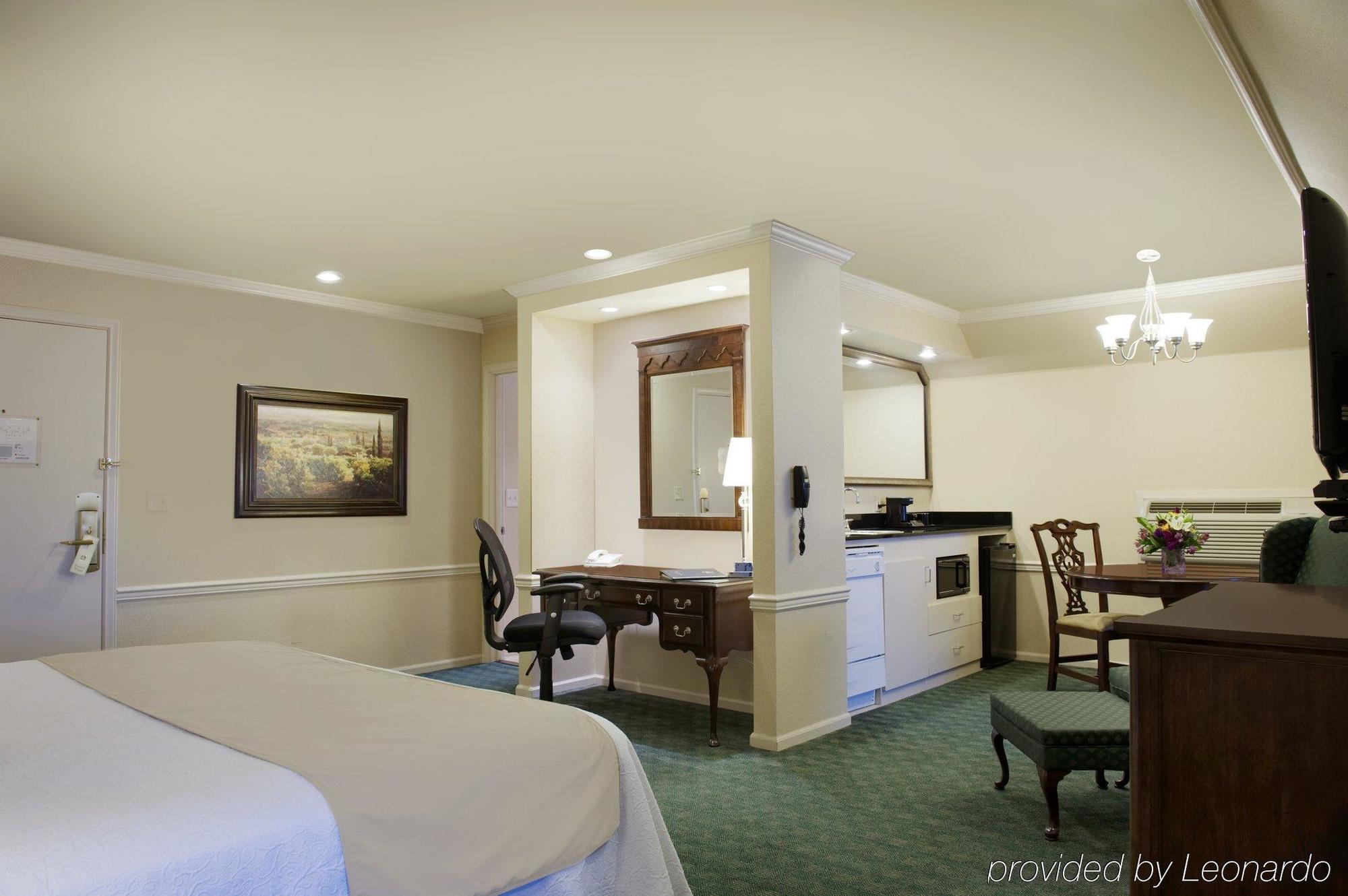 Wingate By Wyndham Heritage Hotel