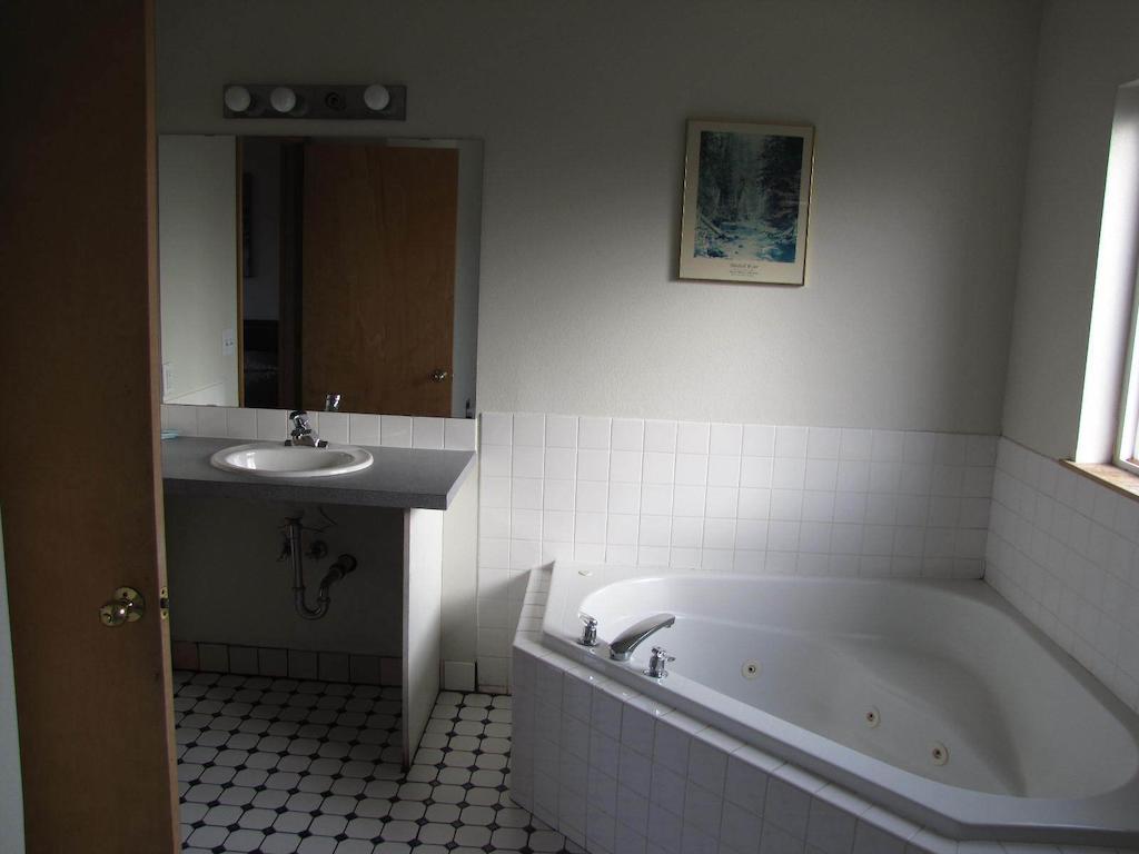 Inn Cascade