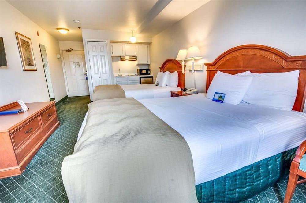 Baymont & By Wyndham Hotel Bellingham