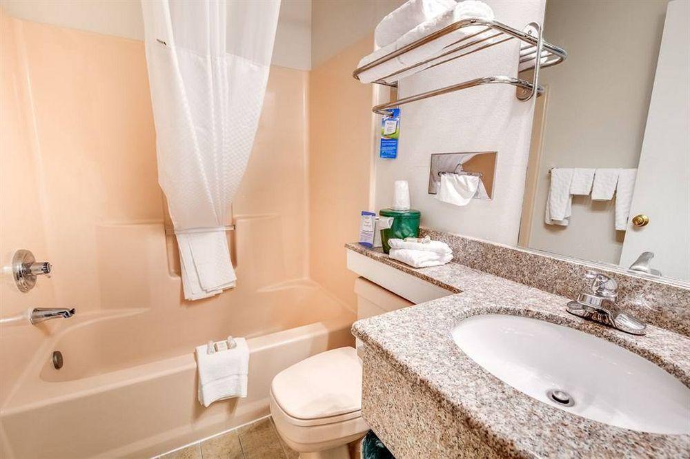 Baymont & By Wyndham Hotel 2*