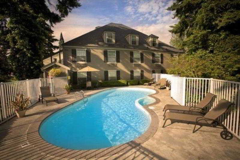 Wingate By Wyndham Heritage Hotel