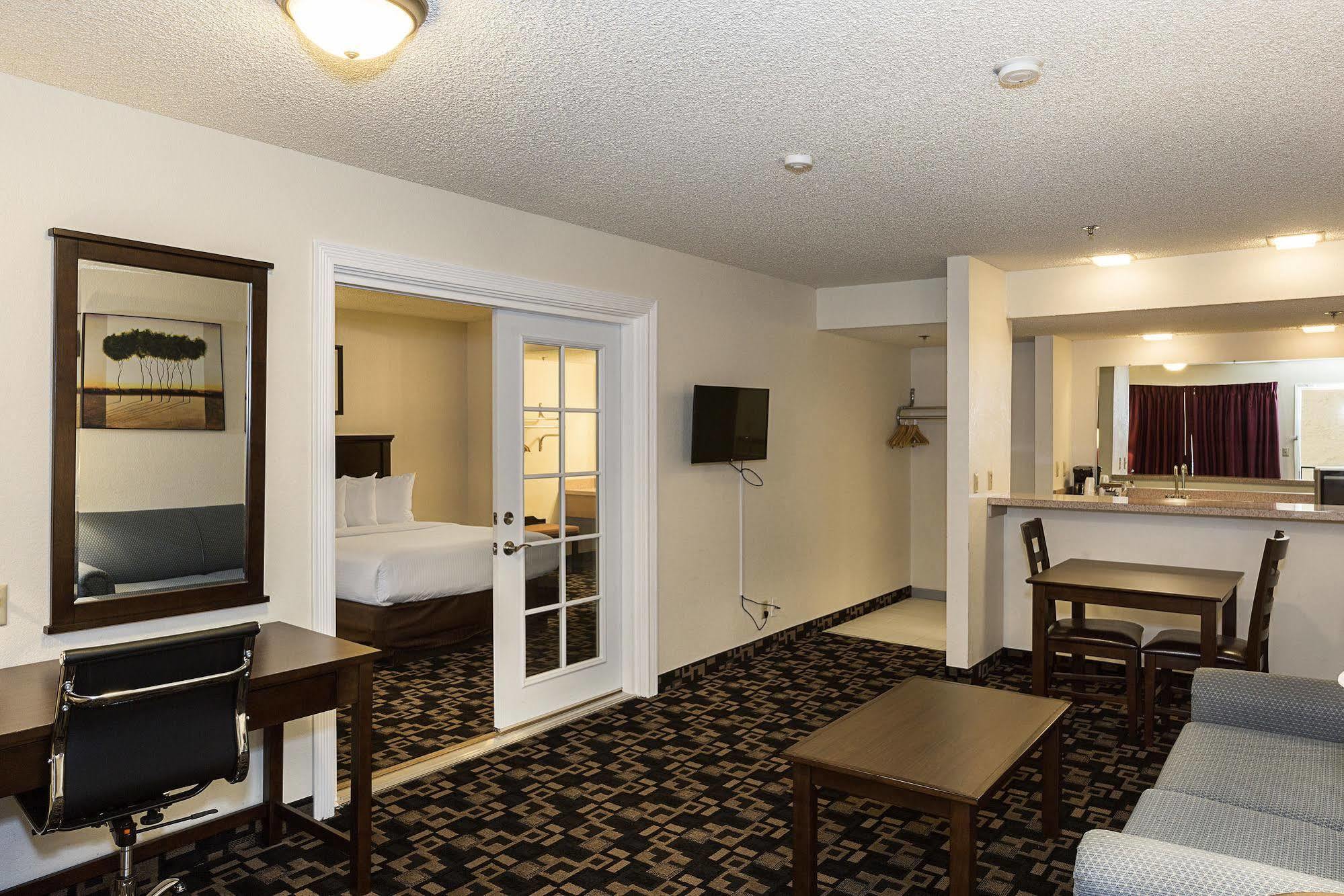 Motel Morningglory & Bellingham