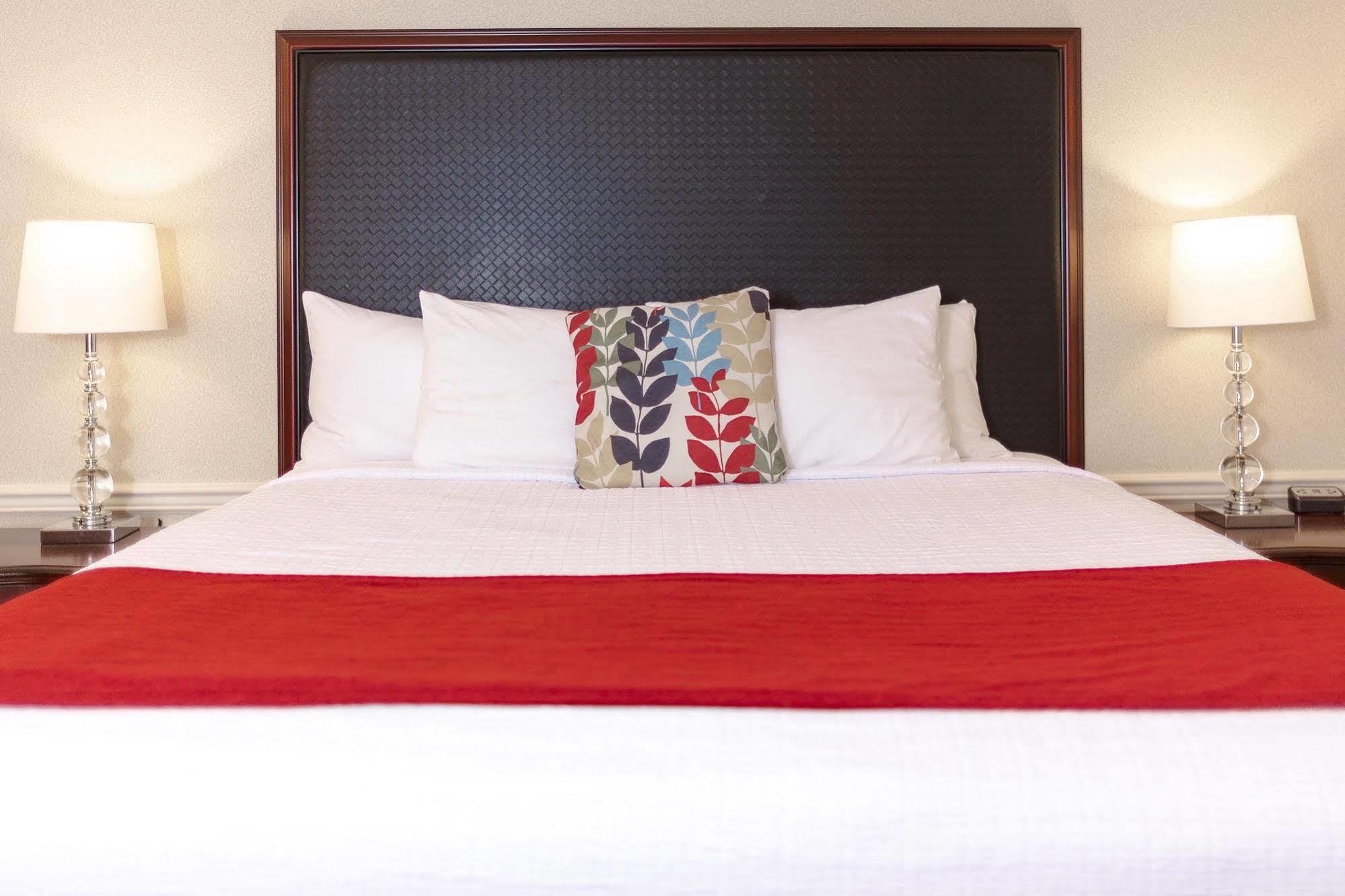 Wingate By Wyndham Heritage Hotel