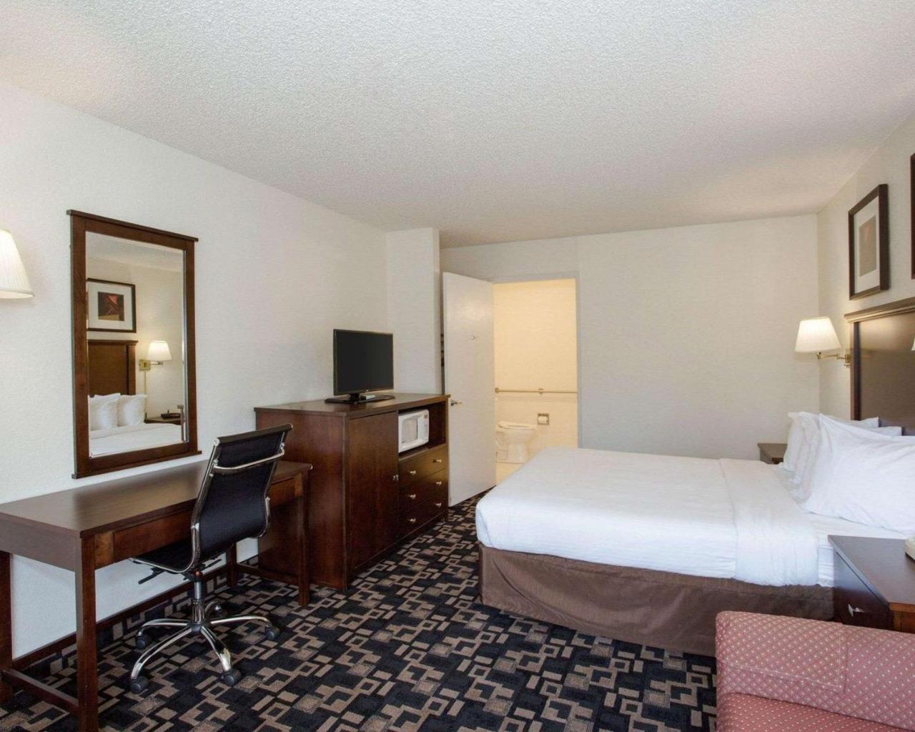 Morningglory & Motel Bellingham