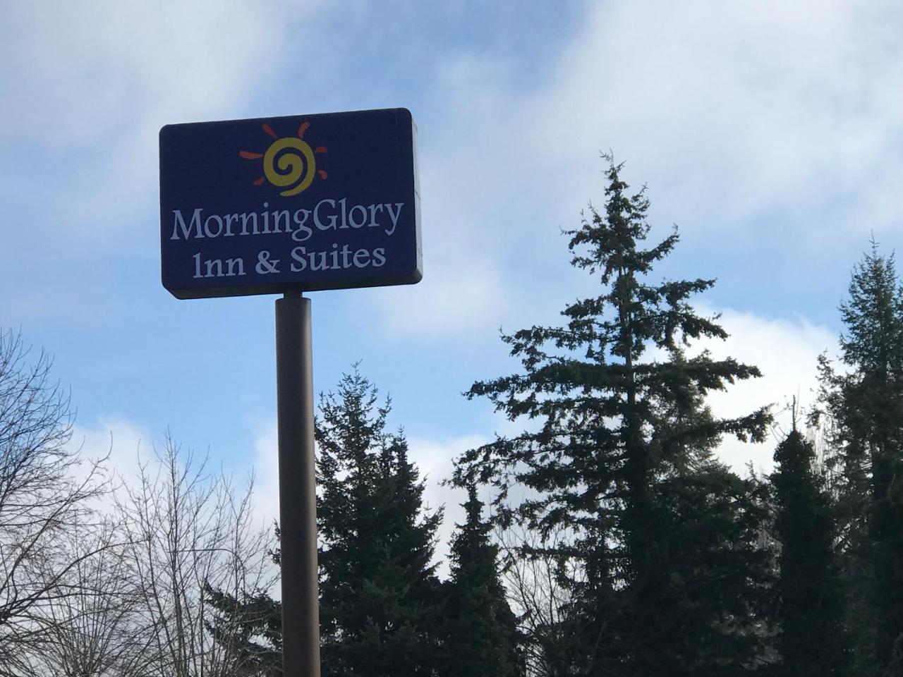 Morningglory & Motel 2*