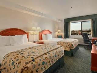 Baymont & By Wyndham 2*