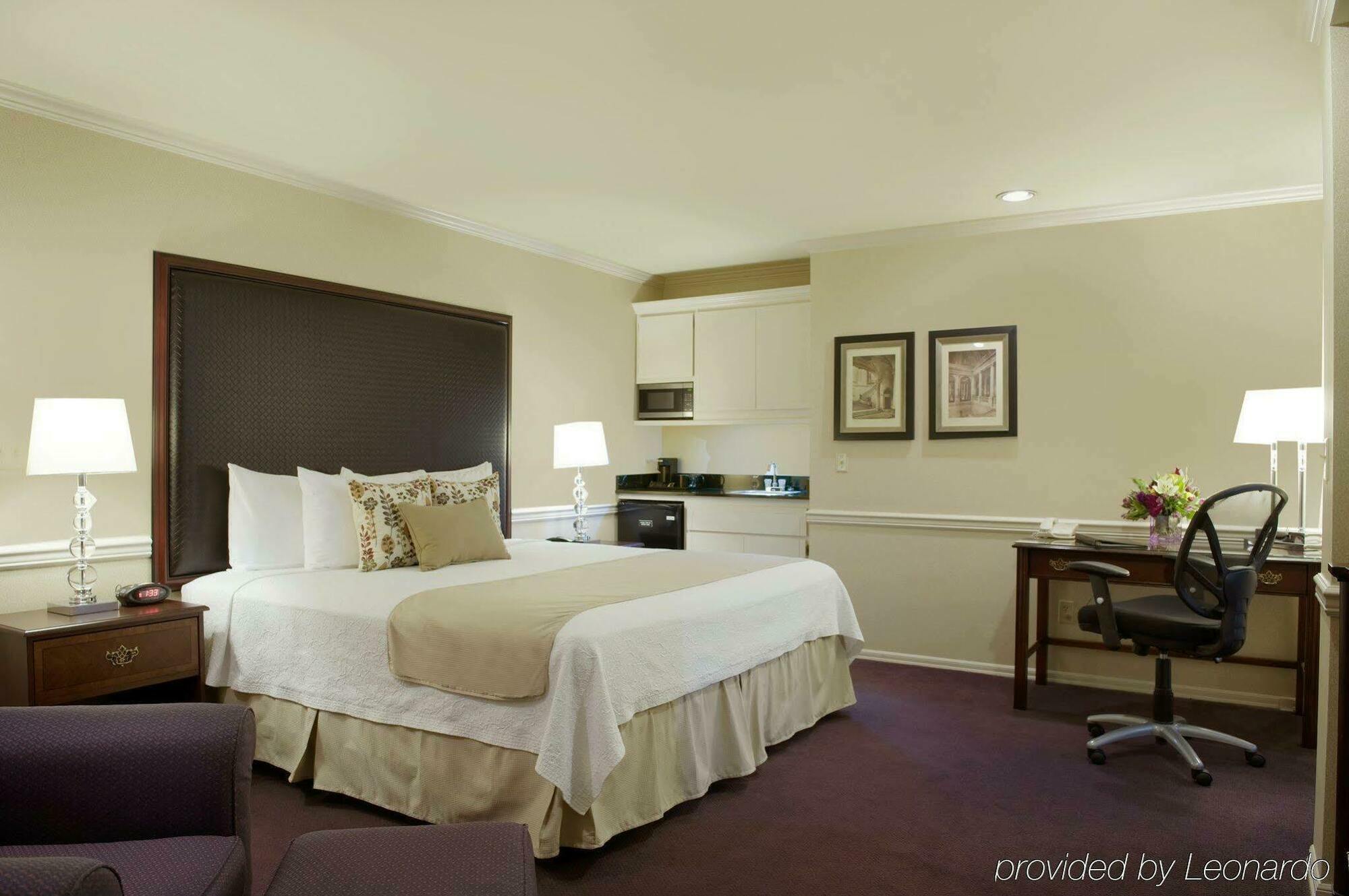 Wingate By Wyndham Heritage Hotel 3*