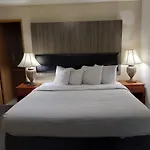 Lavissh Inn And Suites