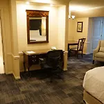 Wingate By Wyndham Bellingham Heritage Inn