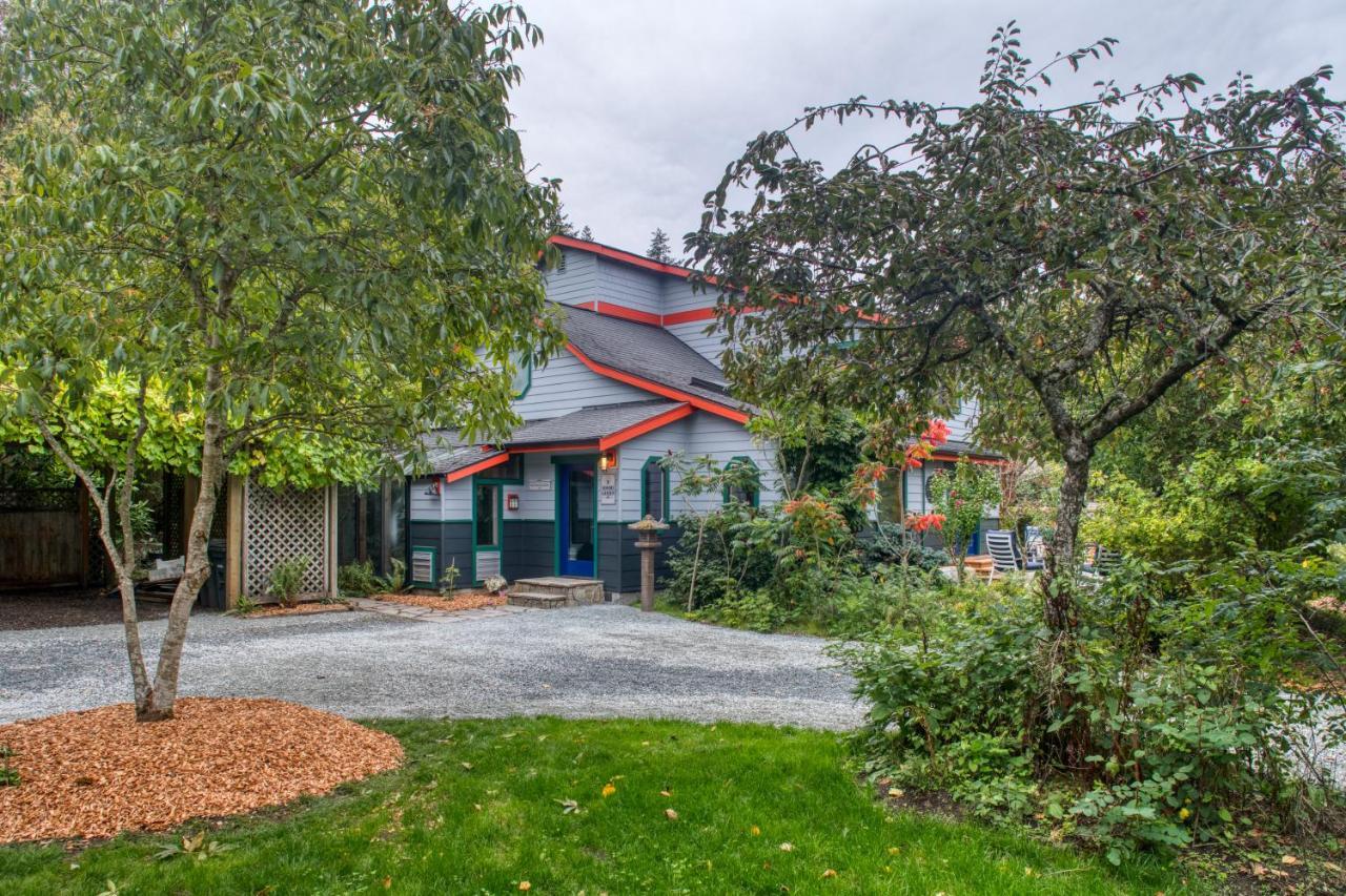 Sehome Garden Bed & Breakfast 4*
