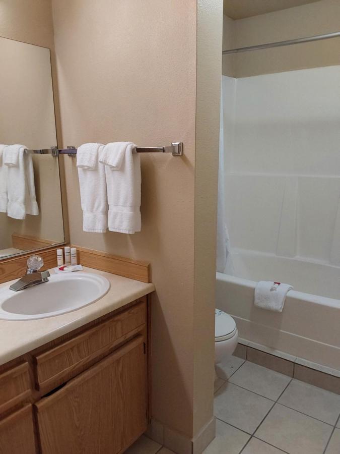 Hotel Lavissh And 2*