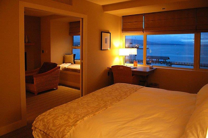 Chrysalis & Bellingham, Curio Collection By Hilton 4*